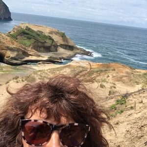 Meet your Posher, Linda